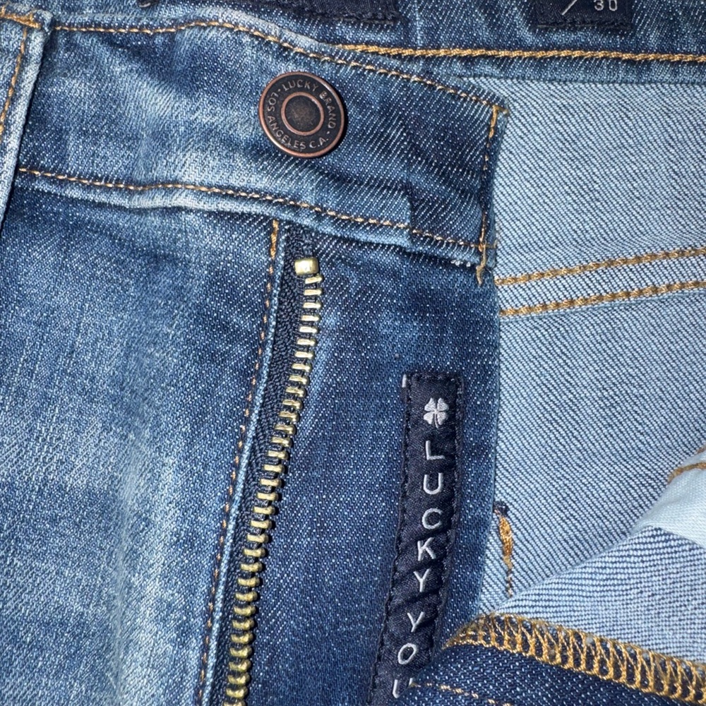 NWT Lucky Brand 223 Straight Advanced Stretch Medium Wash Jeans 33x30 - Picture 5 of 11